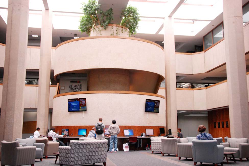 The English Language Learning Center at Governors State University gallery image0