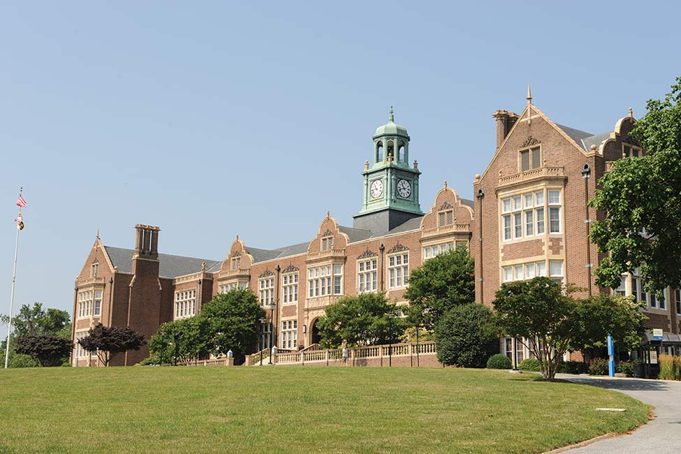 Towson University - English Language Center (ELC) gallery image1