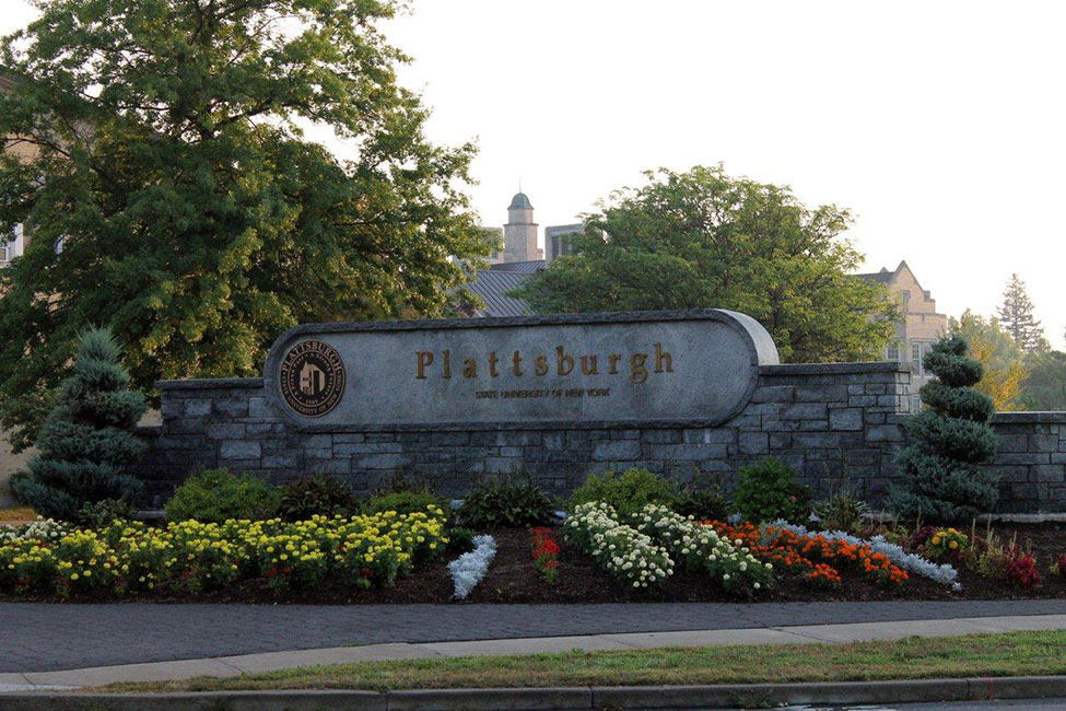 ニューヨーク州立大学プラッツバーグ校 State University Of New York Plattsburgh Study In The Usa Plattsburgh Ny