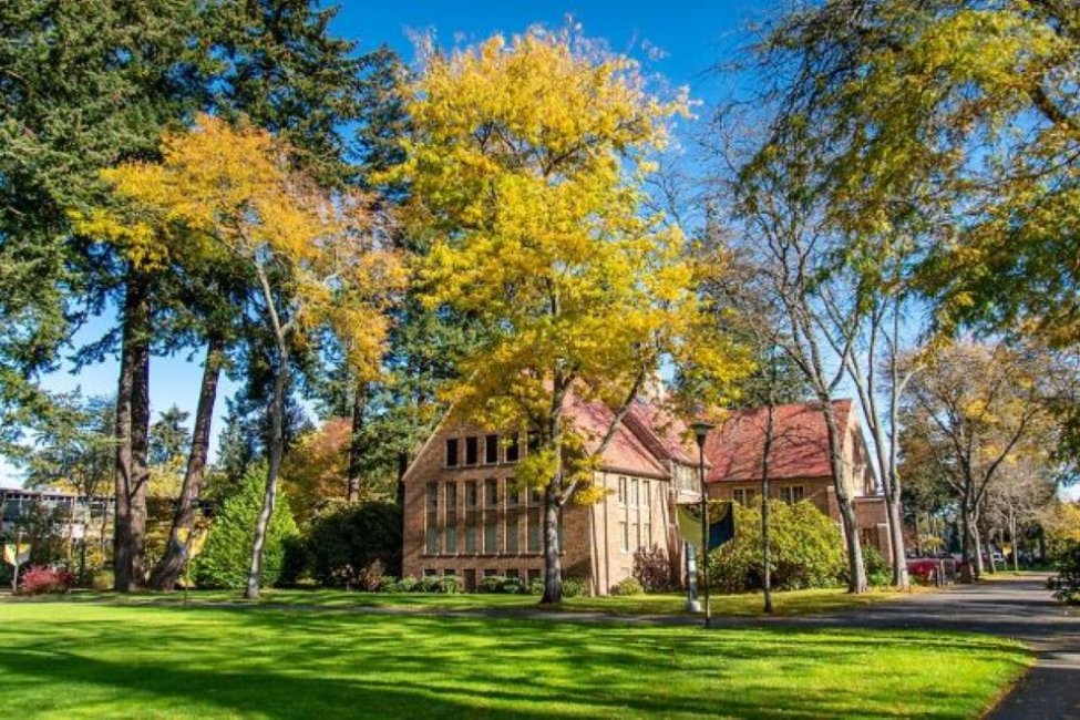 Pacific Lutheran University gallery image2